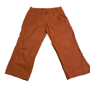 Kuhl KUHLDRY Womens Utility Cargo Capris Size Medium Hiking Outdoor Athleisure